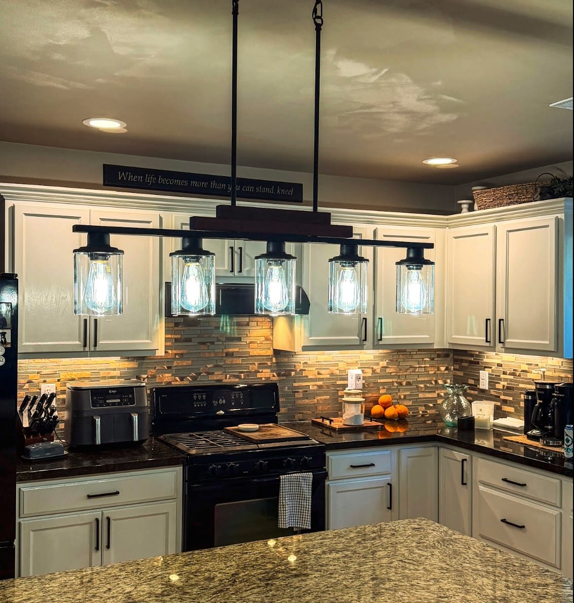 marysville-wa-kitchen-lighting-installation-johnson-electrical-services New pendant and recessed kitchen lighting installed by Johnson Electrical Services in Marysville, WA.